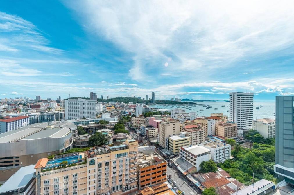 The Edge Central Pattaya Seaview With Infinity Pool & Free Netflix Exterior photo