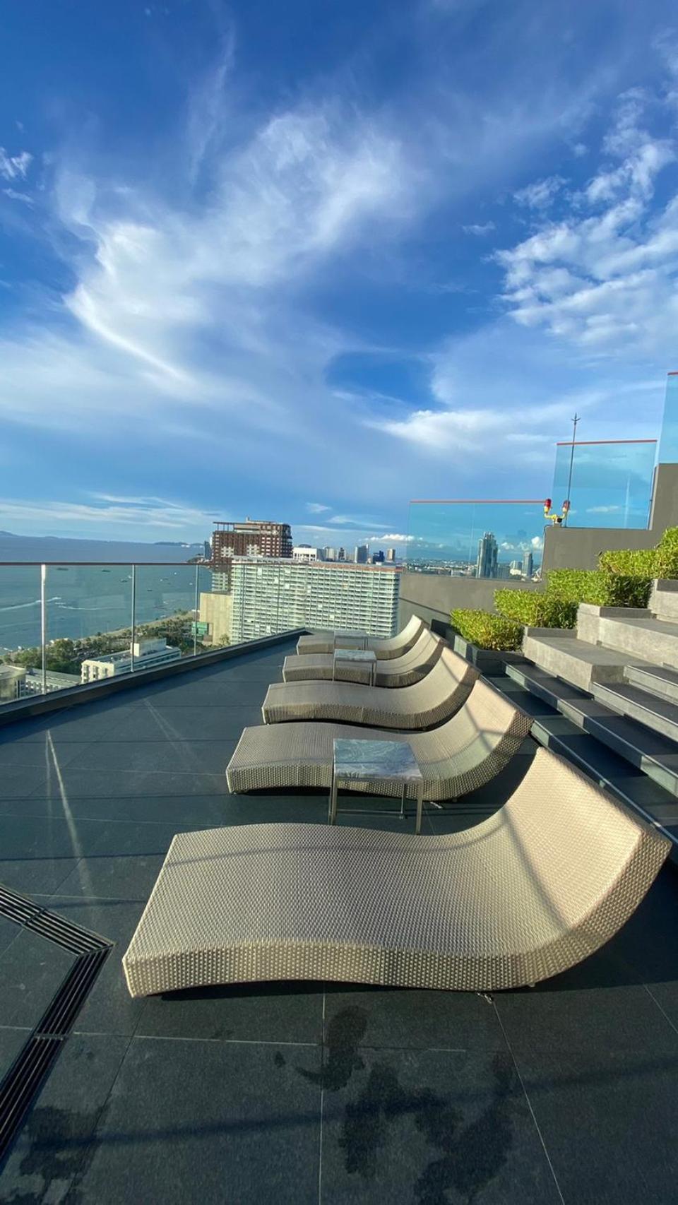 The Edge Central Pattaya Seaview With Infinity Pool & Free Netflix Exterior photo