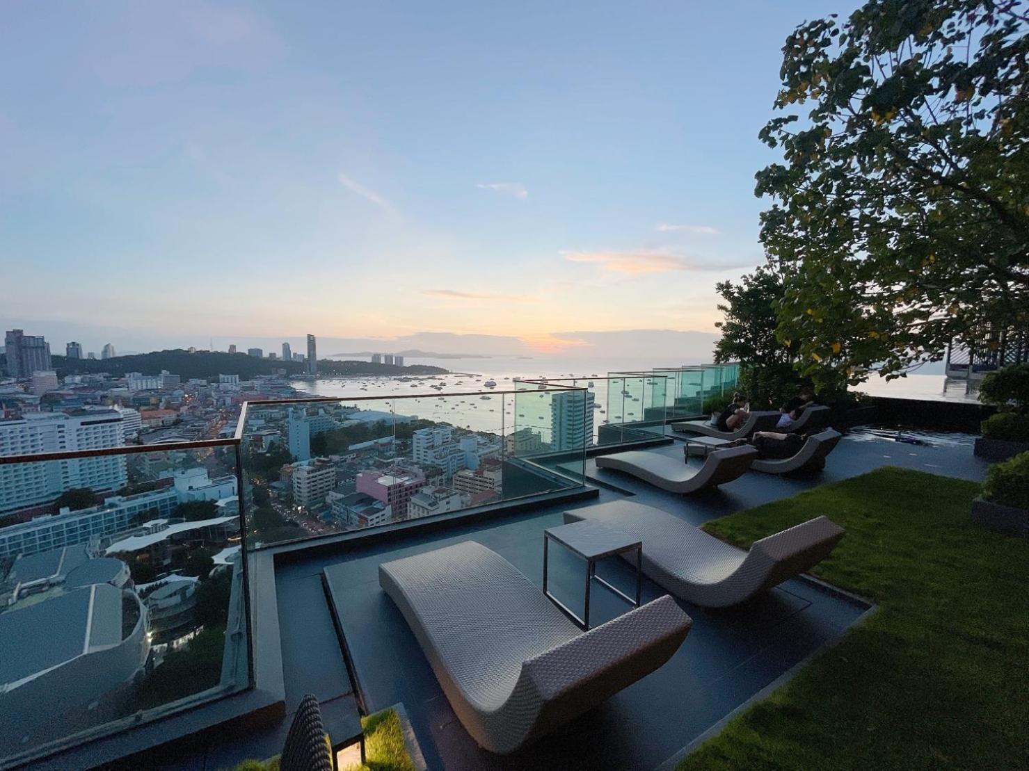 The Edge Central Pattaya Seaview With Infinity Pool & Free Netflix Exterior photo